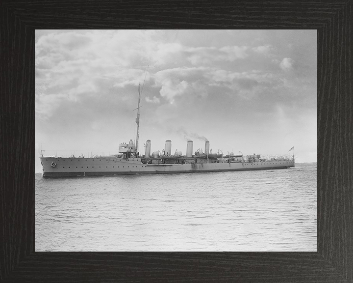 HMS Attentive (1904) Royal Navy Adventure Class Cruiser Port Side View Photo Print Wall Art Decor Posters, Prints, & Visual Artwork Hampshire Prints 10 x 8 Black Frame No