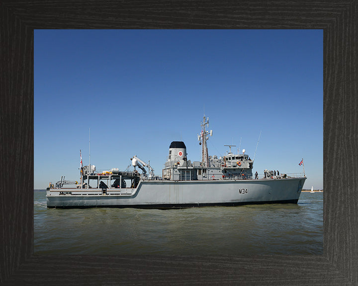 HMS Middleton M34 | Photo Print | Framed Print | Hunt Class | Mine Warfare Vessel | Royal Navy Hampshire Prints
