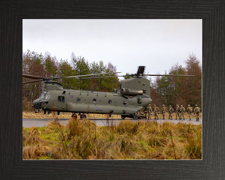 Royal Marines Board a Chinook Helicopter 2026 Photo Print 42 Commando Wall Art Military Decor Posters, Prints, & Visual Artwork Hampshire Prints 10 x 8 Black Frame No