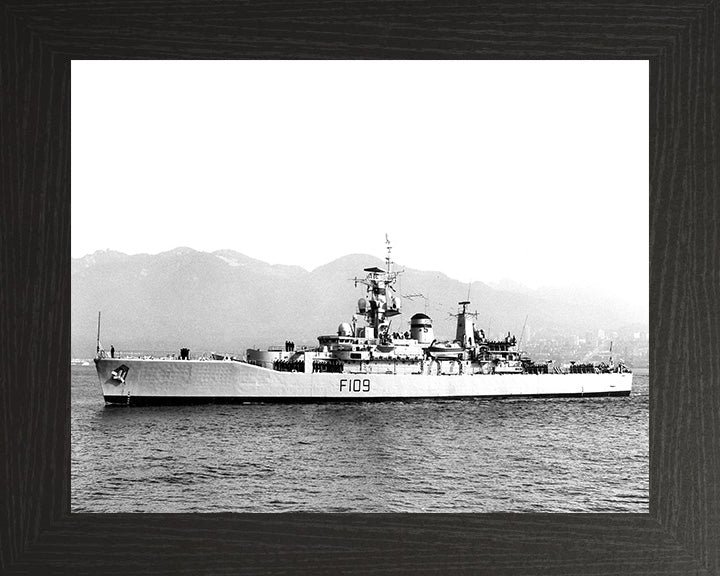 HMS Leander F109 | Photo Print | Framed Print | Leander Class | Frigate | Royal Navy Hampshire Prints