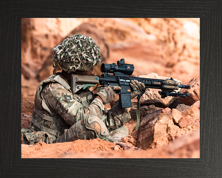 Soldier with a sharpshooter rifle Photo Print - British Army Hampshire Prints 10 x 8 Black Frame No