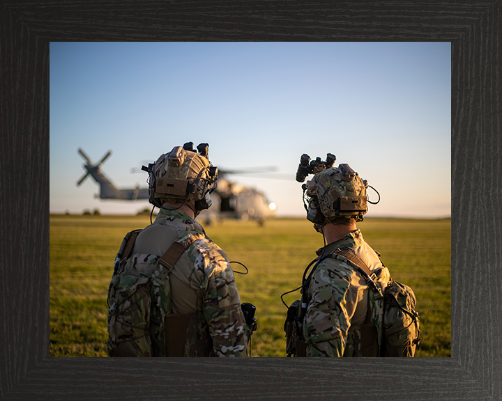 Royal Marine Commandos with Merlin Helicopter Photo Print - MAOT Hampshire Prints 10 x 8 Black Frame No