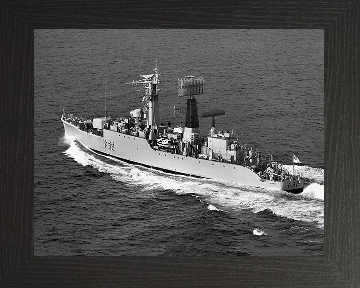 HMS Salisbury F32 | Photo Print | Framed Print | Salisbury Class | Frigate | Royal Navy Hampshire Prints