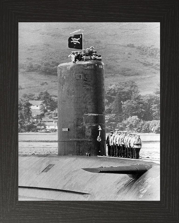 HMS Conqueror S48 Royal Navy Churchill class Submarine Photo Print or Framed Print - Hampshire Prints