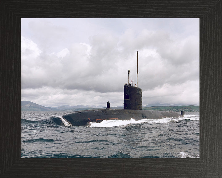 HMS Sceptre S104 Royal Navy Swiftsure class Submarine Photo Print or Framed Print - Hampshire Prints