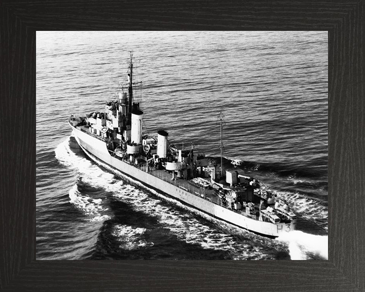 HMS Garland (H37) Photo Print - At Sea 1945 - Royal Navy G Class Destroyer Posters, Prints, & Visual Artwork Hampshire Prints 10 x 8 Black Frame No