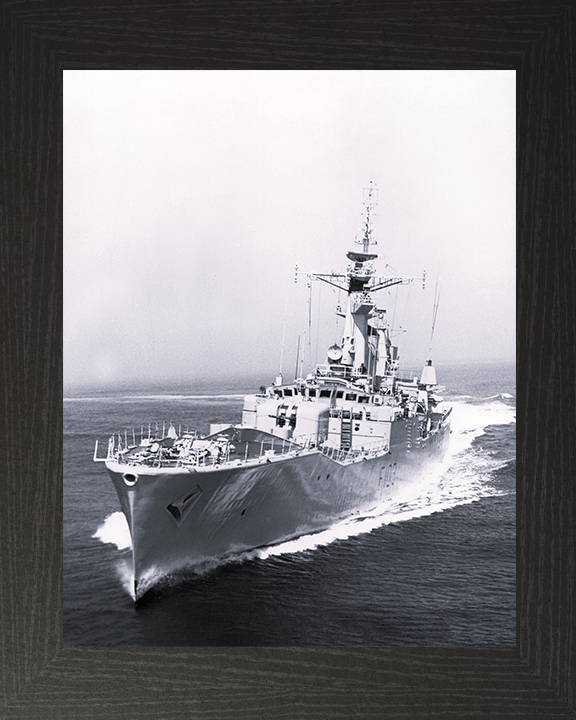 HMS Lowestoft (F103) Photo Print - At Sea 1970 - Royal Navy Rothesay Class Frigate Posters, Prints, & Visual Artwork Hampshire Prints 10 x 8 Black Frame No