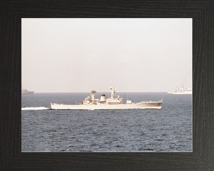 HMS Andromeda (F57) Royal Navy Leander Class Frigate At Sea Photo Print Wall Art Decor Posters, Prints, & Visual Artwork Hampshire Prints 10 x 8 Black Frame No