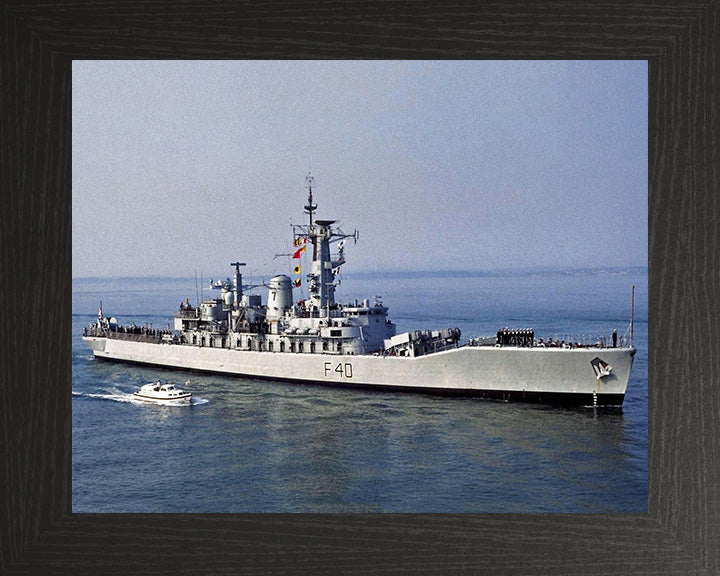 HMS Sirius F40 | Photo Print | Framed Print | Poster | Leander Class | Frigate | Royal Navy Hampshire Prints