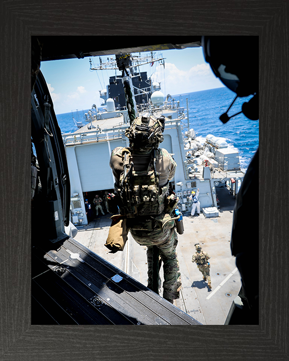 Royal Marine Commando Fast Rope from a Merlin Photo Print - 42 Commando Hampshire Prints 10 x 8 Black Frame No