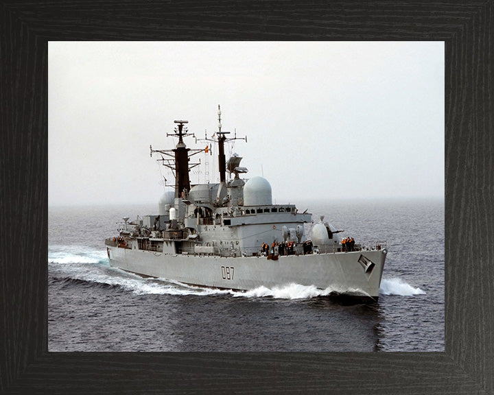 HMS Newcastle D87 Royal Navy Type 42 destroyer Photo Print or Framed Photo Print - Hampshire Prints