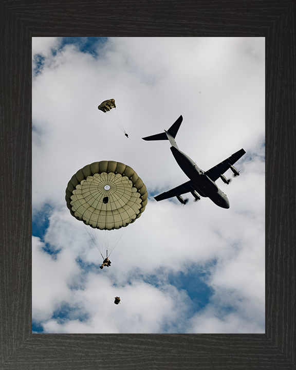 Parachute Regiment Soldiers Parachuting Photo Print - British Army Hampshire Prints 10 x 8 Black Frame No