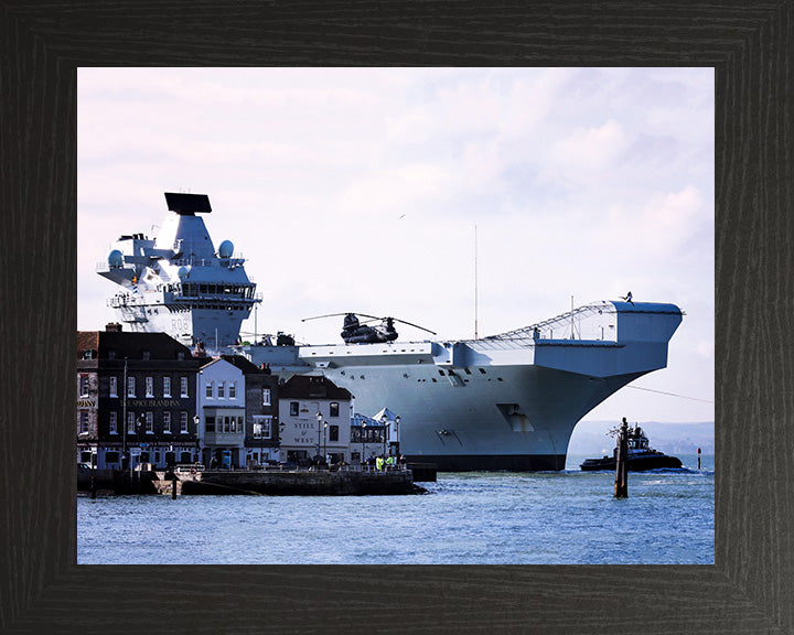 HMS Queen Elizabeth R08 | Photo Print | Framed Print | Queen Elizabeth Class | Aircraft Carrier | Royal Navy Hampshire Prints