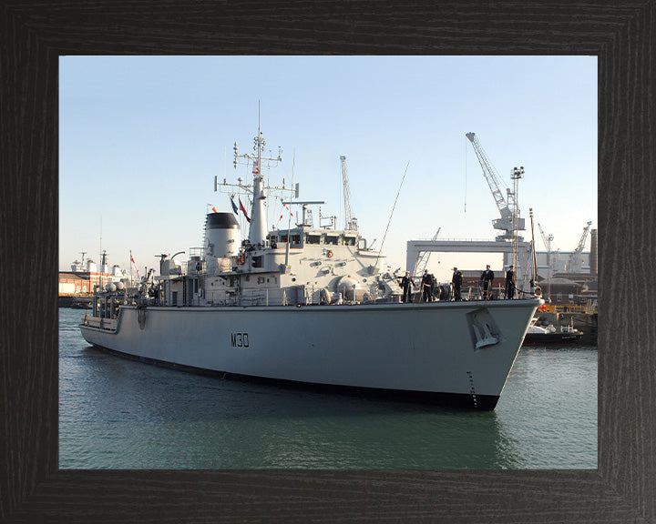 HMS Ledbury M30 | Photo Print | Framed Print | Hunt Class | Minesweeper | Royal Navy Hampshire Prints
