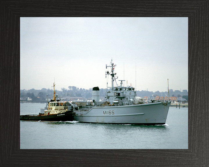 HMS Maxton (M1165) Photo Print - Entering Harbour - Royal Navy Ton Class Minesweeper Hampshire Prints 10 x 8 Black Frame No