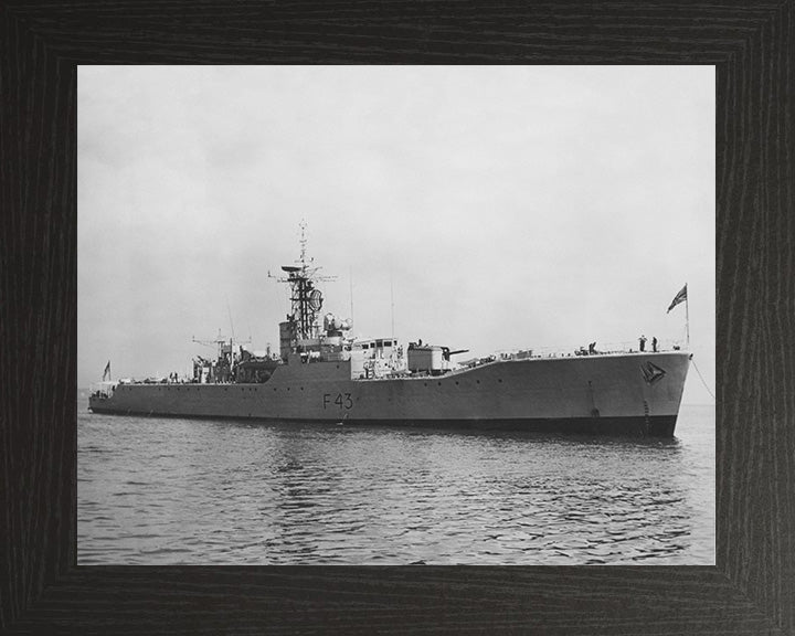 HMS Torquay F43 | Photo Print | Framed Print | Poster | Whitby Class | Frigate | Royal Navy Hampshire Prints