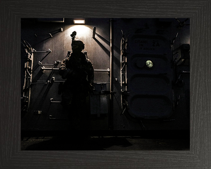 Royal Marines Commando Boarding Team Portrait Photo Print - 42 Commando Hampshire Prints 10 x 8 Black Frame No