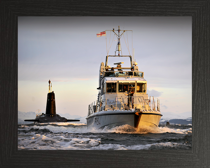 HMS Dasher (P280) Photo Print - With HMS Vanguard - Royal Navy Archer Class P2000 Patrol Vessel Hampshire Prints 10 x 8 Black Frame No