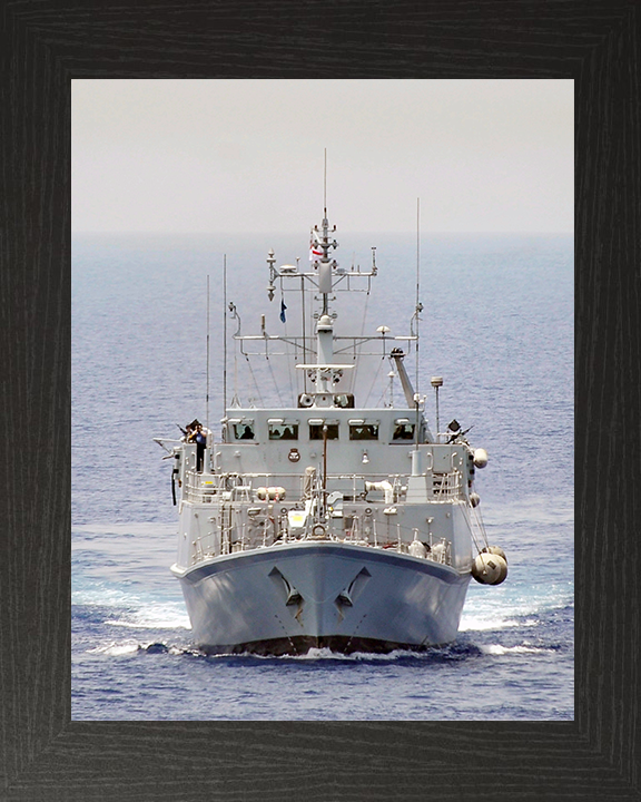 HMS Bangor (M109) Royal Navy Sandown Class Minehunter Underway Bow View Photo Print Wall Art Decor Posters, Prints, & Visual Artwork Hampshire Prints 10 x 8 Black Frame No