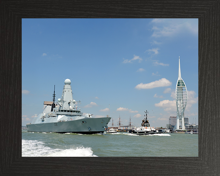 HMS Daring (D32) Royal Navy Type 45 Destroyer Leaves Portsmouth 2013 Photo Print Wall Art Decor Posters, Prints, & Visual Artwork Hampshire Prints 10 x 8 Black Frame No
