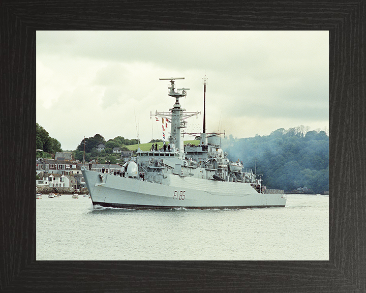 HMS Avenger (F185) Royal Navy Type 21 Frigate Port Bow View Photo Print Wall Art Decor Posters, Prints, & Visual Artwork Hampshire Prints 10 x 8 Black Frame No
