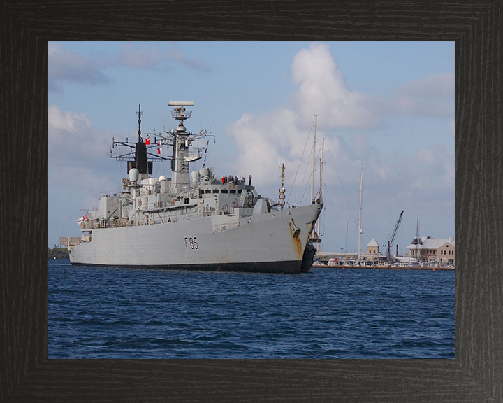 HMS Cumberland (F85) Photo Print - Entering Bermuda 2005 - Royal Navy Type 22 Frigate Posters, Prints, & Visual Artwork Hampshire Prints 10 x 8 Black Frame No