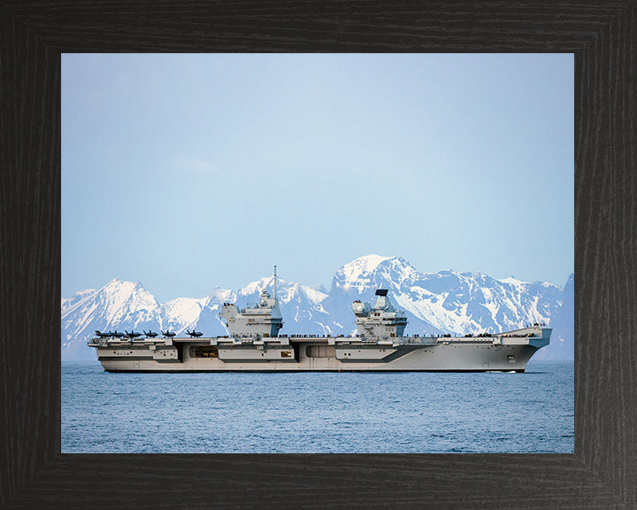 HMS Prince of Wales R09 | Photo Print | Framed Print | Queen Elizabeth Class | Aircraft Carrier | Royal Navy Hampshire Prints
