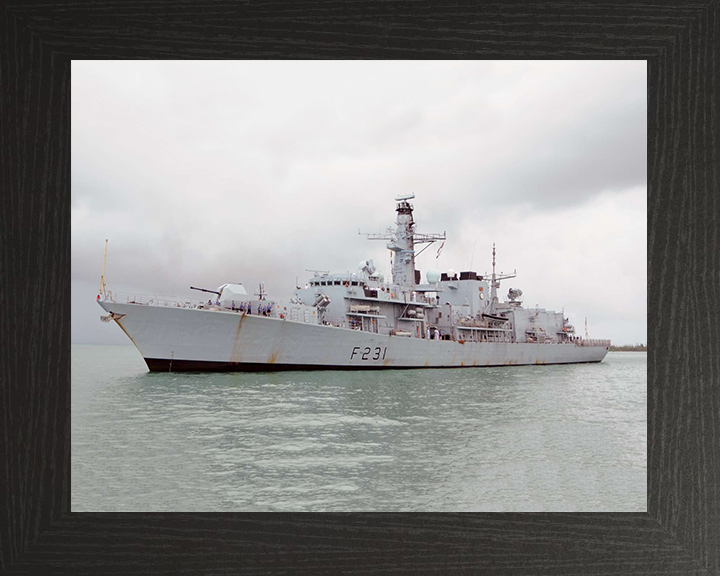 HMS Argyll (F231) Royal Navy Type 23 Frigate Low Port Side View Photo Print Wall Art Decor Posters, Prints, & Visual Artwork Hampshire Prints 10 x 8 Black Frame No