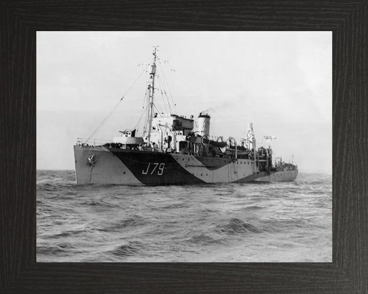 HMS Scott J79 | Photo Print | Framed Print | Halcyon Class | Minesweeper | Royal Navy Hampshire Prints
