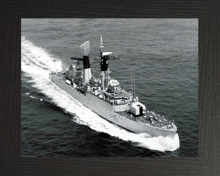 HMS Lincoln F99 Royal Navy Salisbury class frigate Photo Print or Framed Print - Hampshire Prints