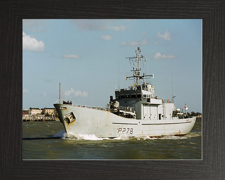 HMS Alderney (P278) Royal Navy Island Class Patrol Vessel Entering Portsmouth Harbour Photo Print Wall Art Decor Posters, Prints, & Visual Artwork Hampshire Prints 10 x 8 Black Frame No