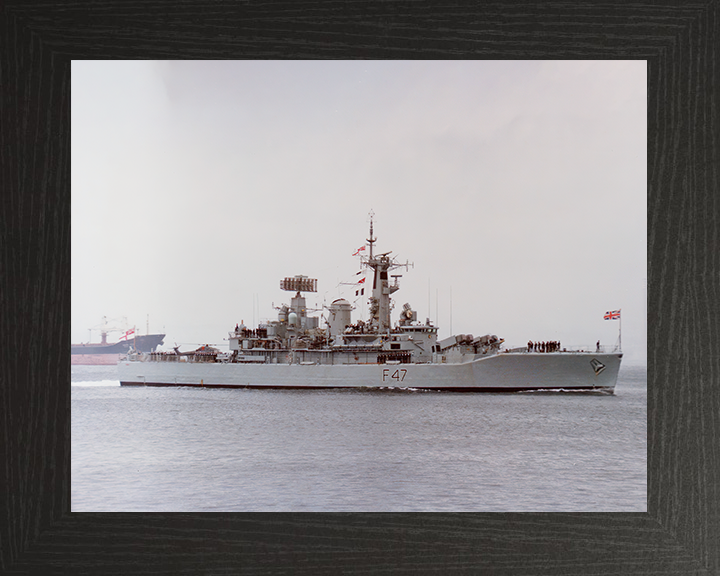 HMS Danae (F47) Royal Navy Leander Class Frigate Low Starboard View Photo Print Wall Art Decor Posters, Prints, & Visual Artwork Hampshire Prints 10 x 8 Black Frame No