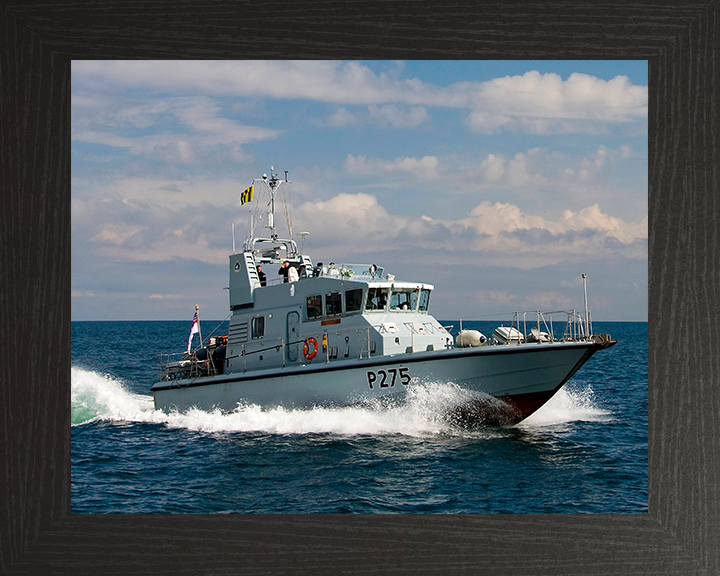 HMS Raider (P275) Photo Print - At Sea 2009 - Royal Navy Archer Class P2000 Patrol Vessel Hampshire Prints 10 x 8 Black Frame No