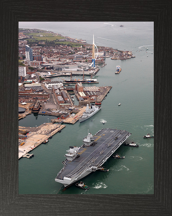 HMS Queen Elizabeth (R08) Photo Print - Portsmouth 2017 - Royal Navy Queen Elizabeth Class Aircraft Carrier Hampshire Prints 10 x 8 Black Frame No