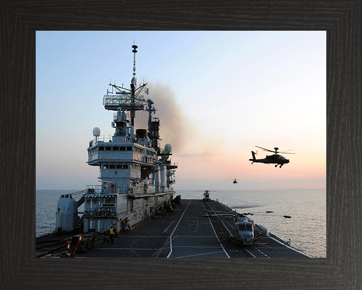 HMS Illustrious R06 | Photo Print | Framed Print | Invincible Class | Aircraft Carrier | Royal Navy Hampshire Prints