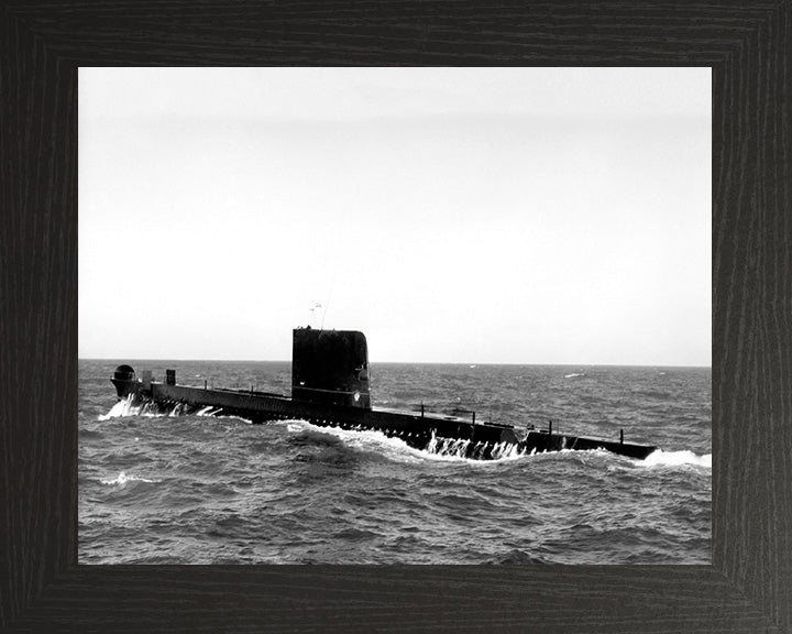 HMS Oracle S16 Submarine | Photo Print | Framed Print | Oberon Class | Royal Navy Hampshire Prints