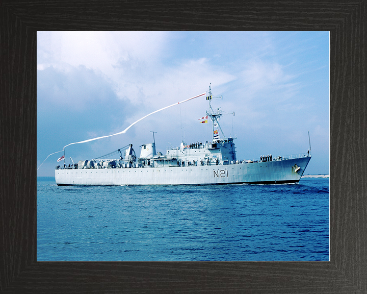 HMS Abdiel (N21) Royal Navy Abdiel Class Minelayer Photo Print Paying Off Warship Wall Art Posters, Prints, & Visual Artwork Hampshire Prints 10 x 8 Black Frame No