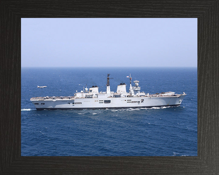 HMS Invincible R05 | Photo Print | Framed Print | Invincible Class | Aircraft Carrier | Royal Navy Hampshire Prints