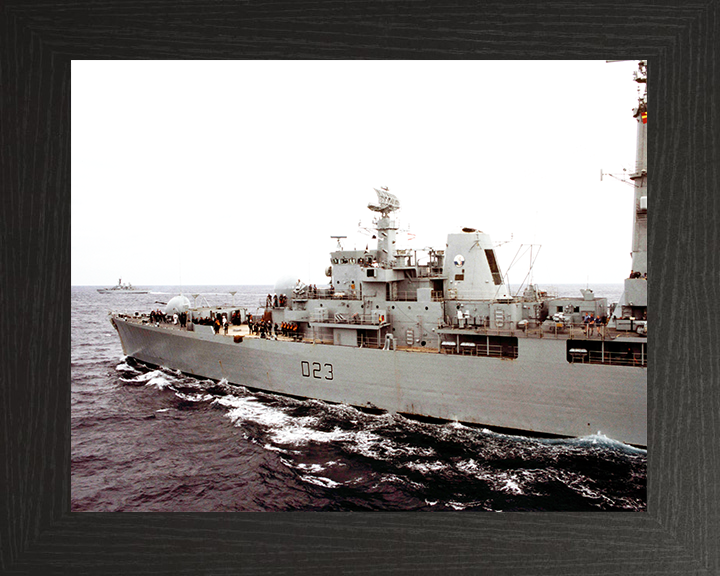 HMS Bristol (D23) Royal Navy Type 82 Destroyer before a RAS Photo Print Wall Art Decor Posters, Prints, & Visual Artwork Hampshire Prints 10 x 8 Black Frame No