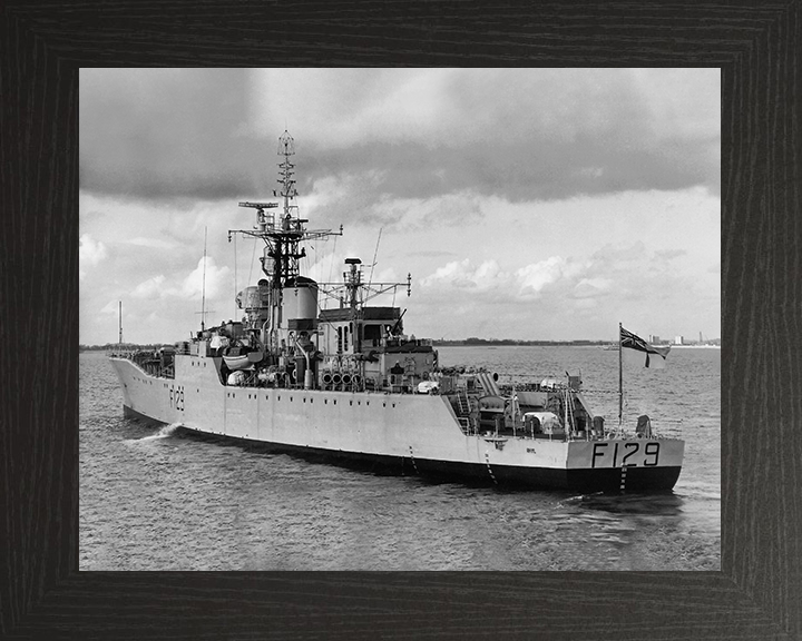 HMS Rhyl (F129) Photo Print - At Sea 1960 - Royal Navy Rothesay Class Frigate Posters, Prints, & Visual Artwork Hampshire Prints 10 x 8 Black Frame No