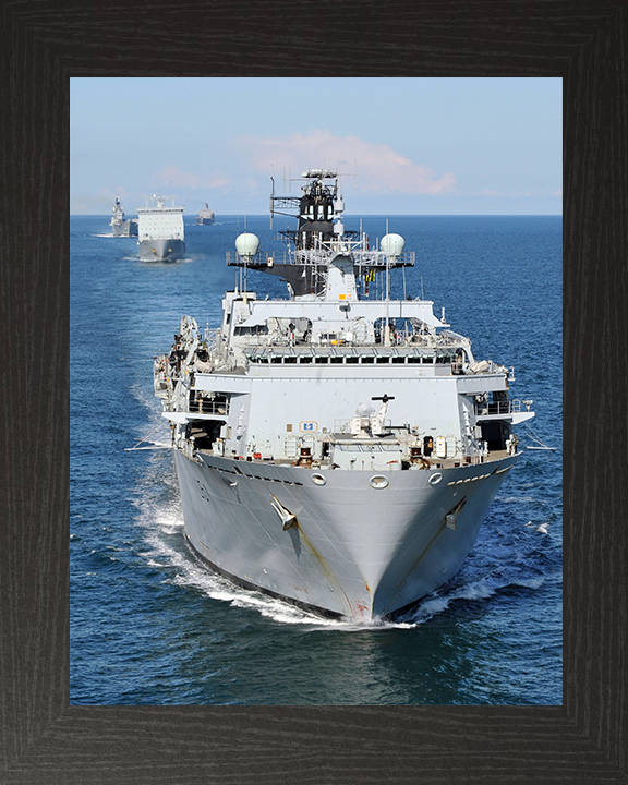 HMS Bulwark (L15) Royal Navy Albion Class Amphibious Ship Joint Warrior 2012 Photo Print Wall Art Decor Posters, Prints, & Visual Artwork Hampshire Prints 10 x 8 Black Frame No