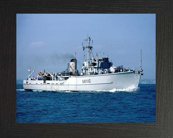 HMS Wilton M1116 | Photo Print | Framed Print | Ton Class | Minesweeper | Royal Navy Hampshire Prints
