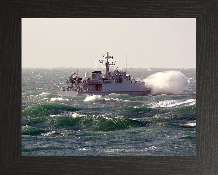 HMS Blyth (M111) Royal Navy Sandown Class Minehunter In Heavy Seas Photo Print Wall Art Decor Posters, Prints, & Visual Artwork Hampshire Prints 10 x 8 Black Frame No