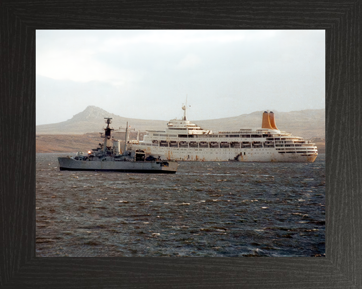 HMS Andromeda (F57) Photo Print - Falklands 1982 - Royal Navy Leander Class Frigate Hampshire Prints 10 x 8 Black Frame No