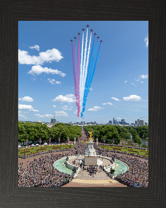 RAF Red Arrows Over Buckingham Palace Portrait Photo Print - Royal Air Force Aircraft Hampshire Prints 10 x 8 Black Frame No
