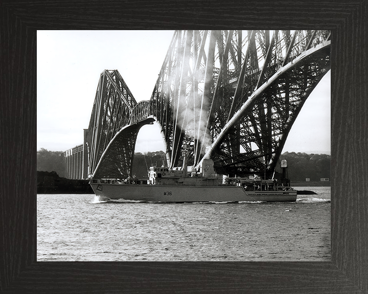 HMS Bicester (M36) Photo Print - Firth Of Forth - Royal Navy Hunt Class Mine Warfare Vessel