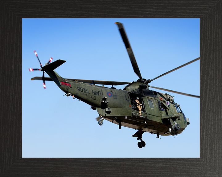 Sea King Mark 7 Jungle Jim Helicopter Helmand 2009 Photo Print - Royal Navy Aircraft Posters, Prints, & Visual Artwork Hampshire Prints 10 x 8 Black Frame No