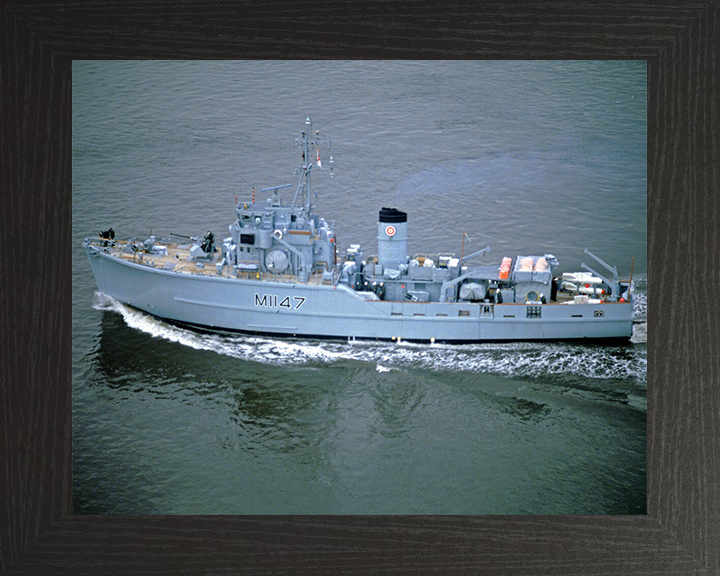 HMS Hubberston M1147 | Photo Print | Framed Print | Ton Class | Minesweeper | Royal Navy Posters, Prints, & Visual Artwork Hampshire Prints