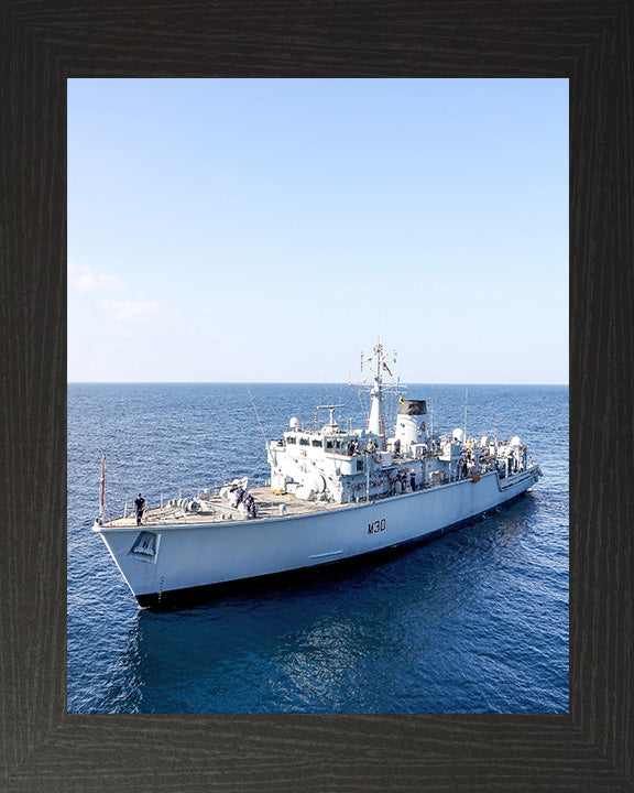 HMS Ledbury M30 | Photo Print | Framed Print | Hunt Class | Minesweeper | Royal Navy Hampshire Prints