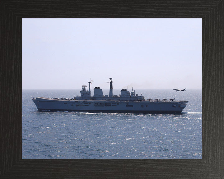 HMS Invincible R05 | Photo Print | Framed Print | Invincible Class | Aircraft Carrier | Royal Navy Hampshire Prints